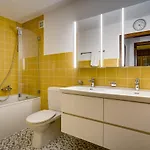 Tzoum'azur 7 *